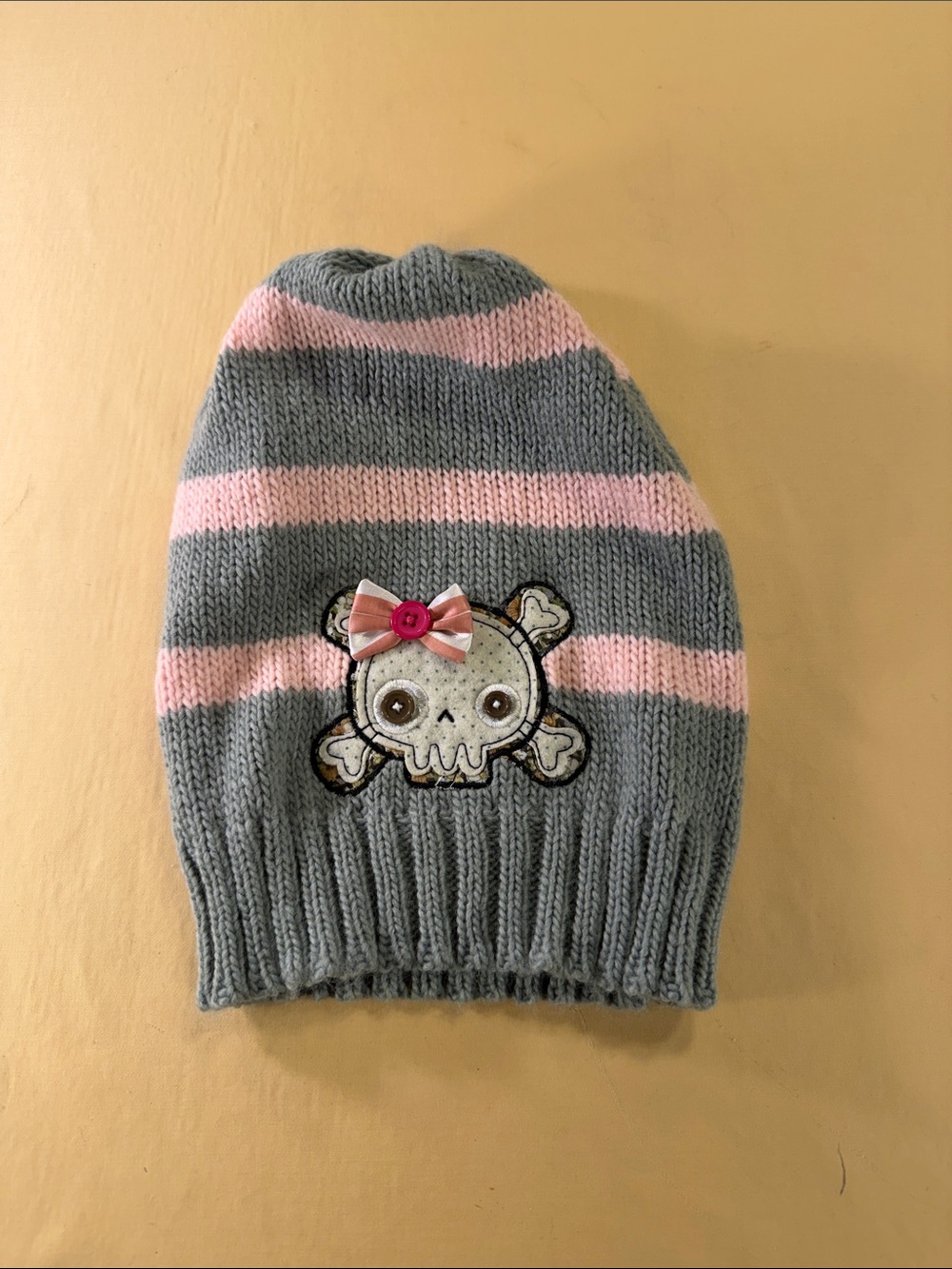 Sugar coated, Gray knit beanie
